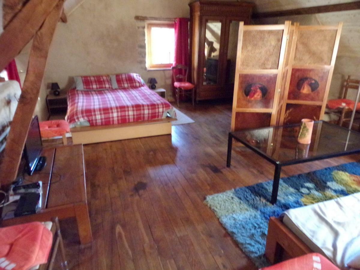 Petite Ferme D'Autrefois Vila Saint-Georges-Nigremont Exterior foto